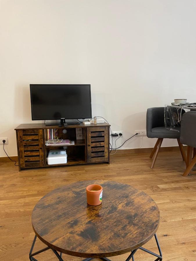Precioso Calido Apartamento En Sort Con Terraza Lejlighed Eksteriør billede