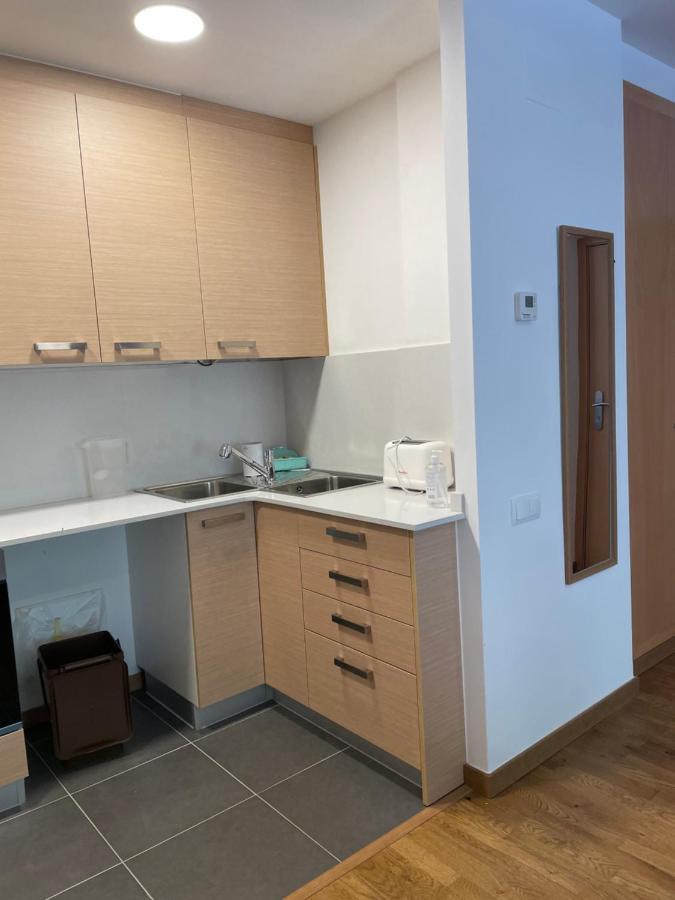 Precioso Calido Apartamento En Sort Con Terraza Lejlighed Eksteriør billede